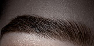 4. Jakie kosmetyki stosować do pielęgnacji rzęs naturalnych? - Ranking najlepszych produktów.