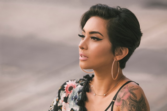 pexels-jeferson-gomes-15404703 (1) Jakie są skutki uboczne przedłużania rzęs jedwabnych?