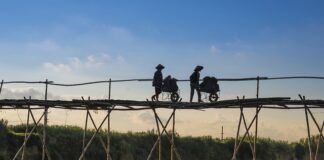 Czy smarować linki przerzutek?