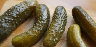 Jak długo kisi się kiszonka z kukurydzy?