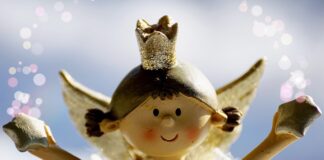 Co ma wpływ na wielkość biustu?